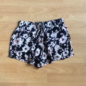 floral shorts